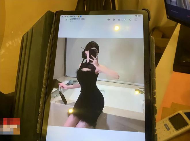 短裙躺式服务：你穿裤子就给你扒下来开元棋牌app采耳店暗含大量擦边穿(图6)